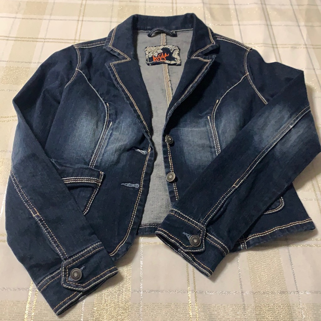 Ariya Jacket
